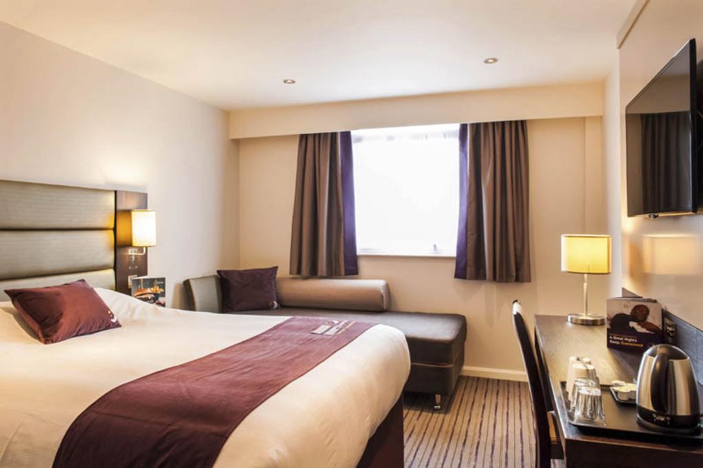 Premier Inn Barrow In Furness Extérieur photo