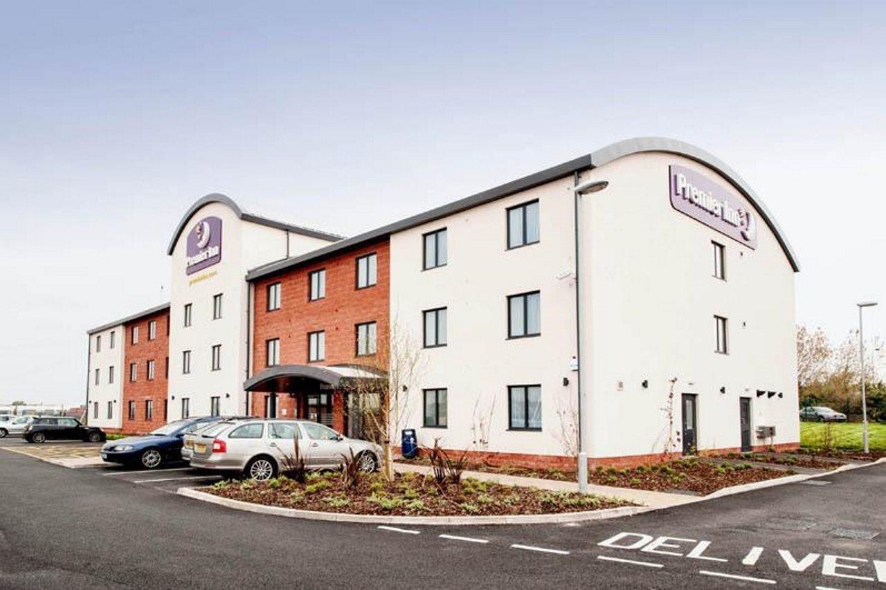 Premier Inn Barrow In Furness Extérieur photo