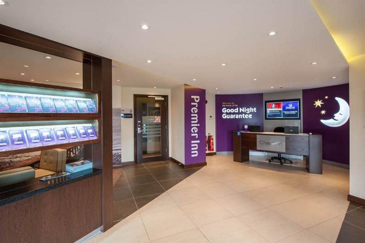 Premier Inn Barrow In Furness Extérieur photo